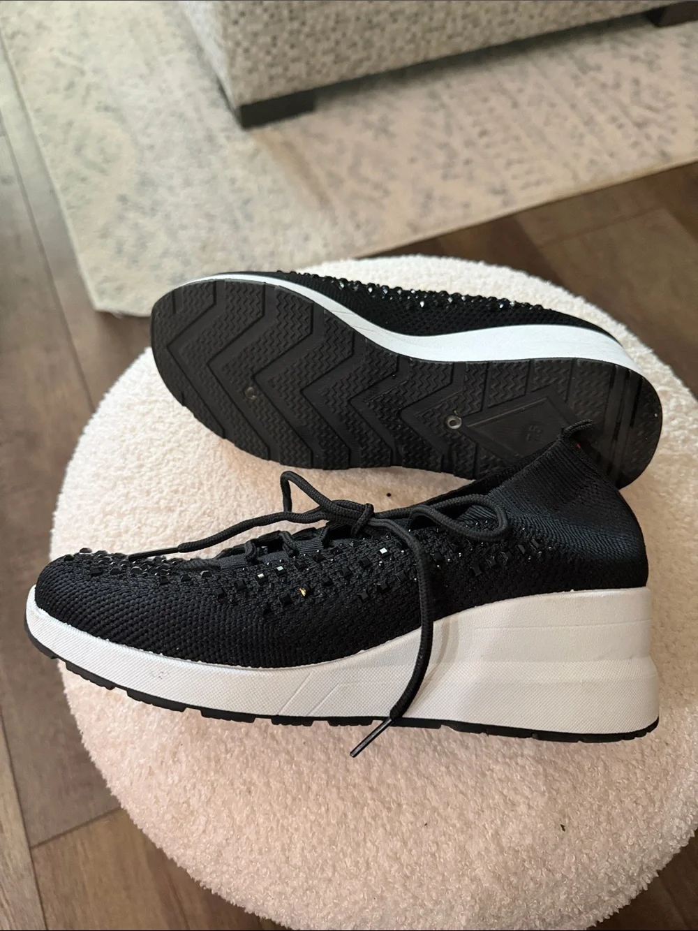 Women’s  Black Knit Lace-Up Athletic Slip-On Sneakers ecko red